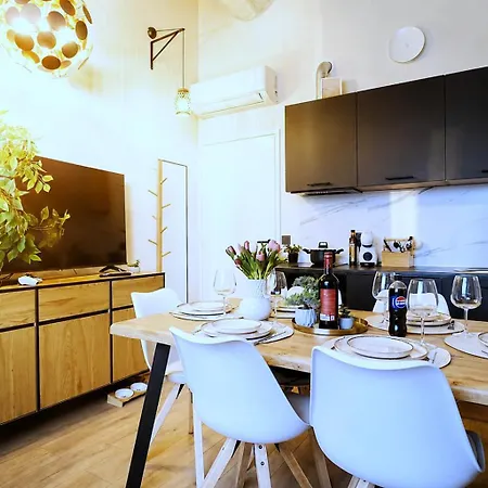 Cofy - Old Town, Quiet Area, Air-conditioning, Free Parking, 24-7 Express Check-in-out, Close To Parks, Everything Need For Living Appartement Pärnu
