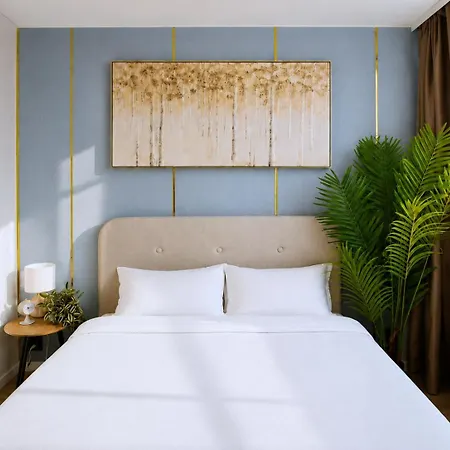 Cofy - Old Town, Quiet Area, Air-conditioning, Free Parking, 24-7 Check-in-out, Six Similar In Listing, One Optimal Up To 6 Person, Economy Max 8 Person 아파트 *