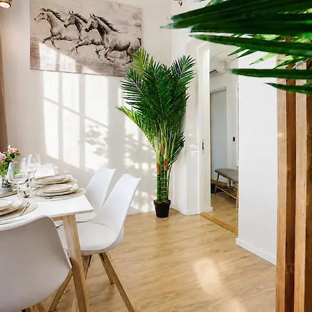 Cofy - Old Town, Quiet Area, Air-conditioning, Free Parking, 24-7 Check-in-out, Six Similar In Listing, One Optimal Up To 6 Person, Economy Max 8 Person 페르누